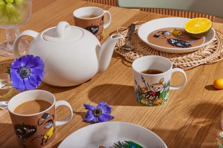 Arabia Pikku-Myy Niityllä Muumimuki - Image 4